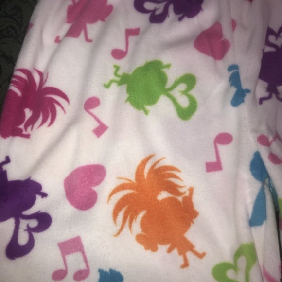 NWT trolls rainbow pajamas 6 6x birthdays holidays - Picture 6 of 7